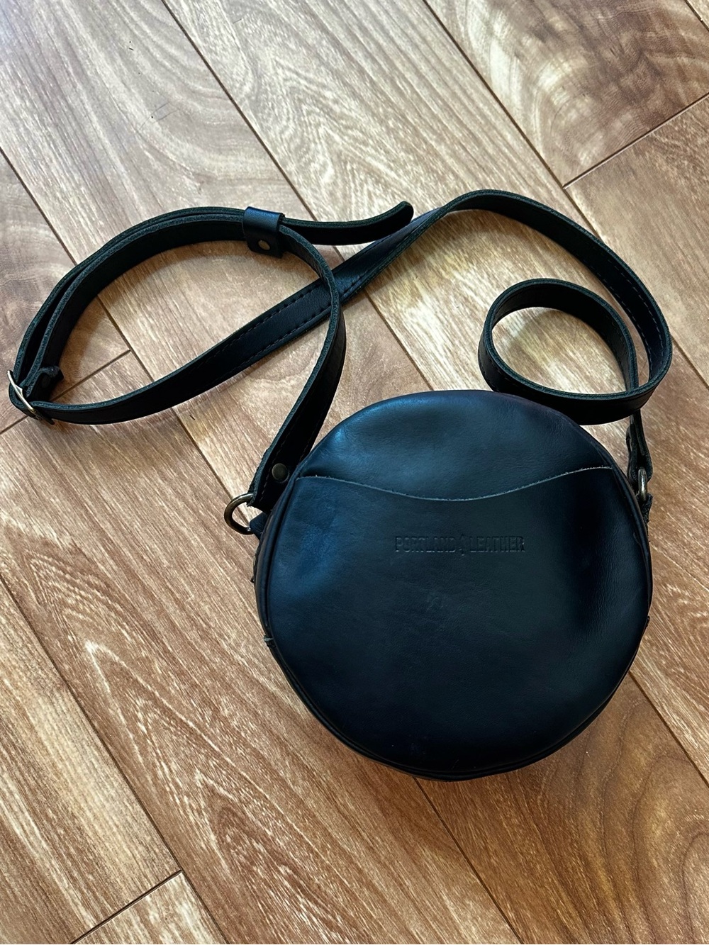 Portland Leather Black Round Crossbody Bag